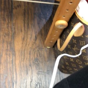 Meet your Posher, Frances